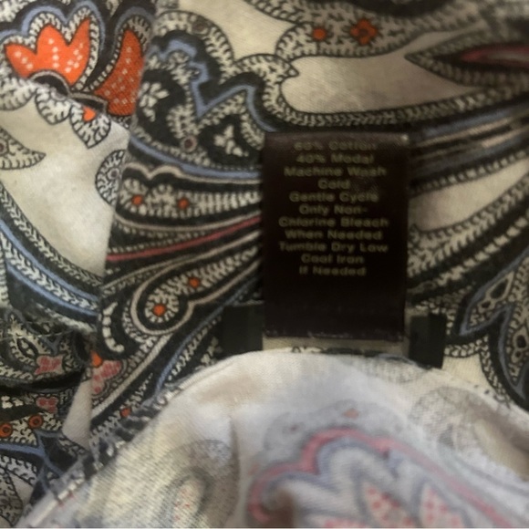 Ann Taylor Paisley Top Size Small - Picture 3 of 7
